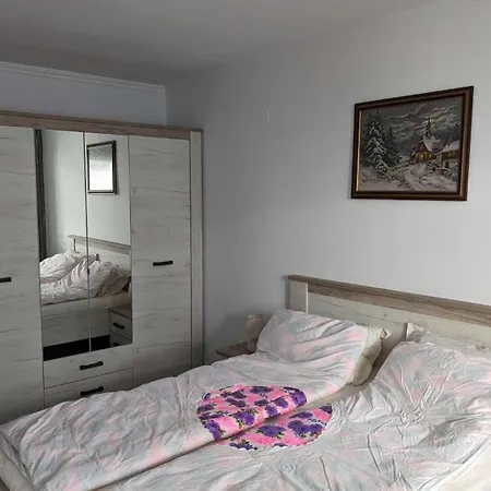 Lazur شقة بورغاس